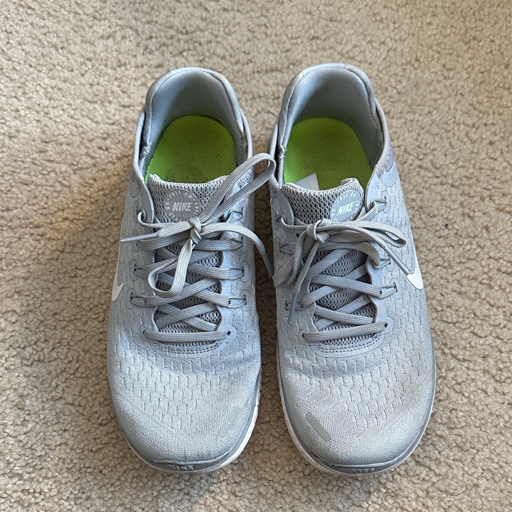 Nike Free Run Light Gray Sneaker